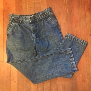 Vintage Levi’s mom or boyfriend jean